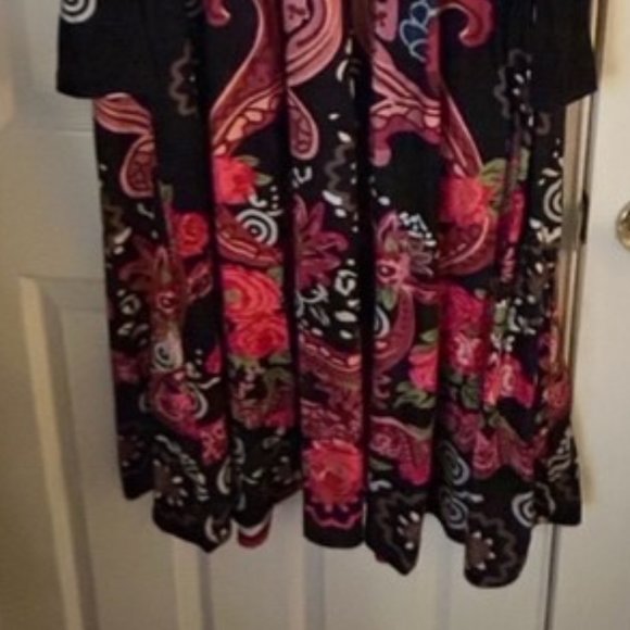 Colorful Floral/Ethnic Long Dress - Picture 5 of 7